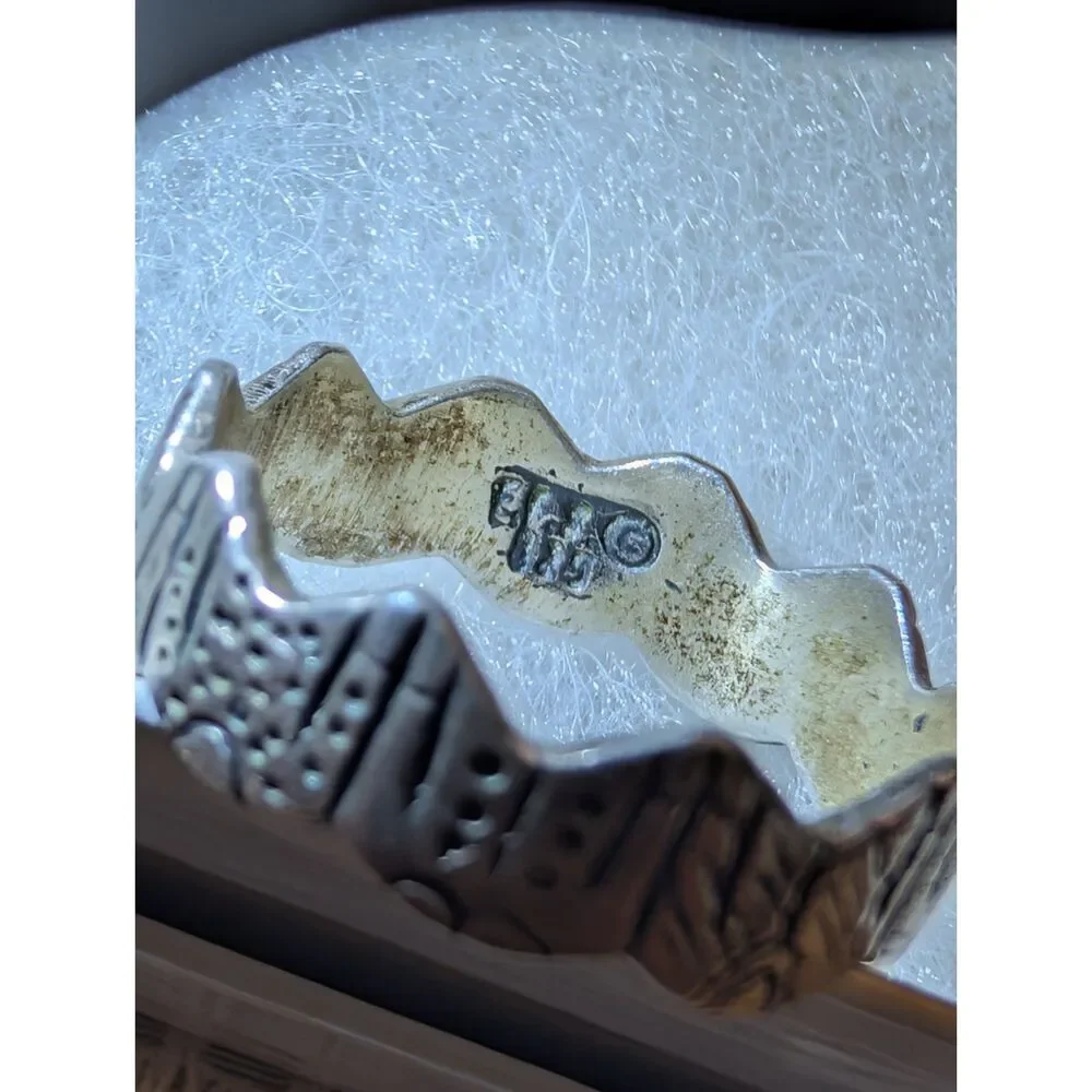 Vintage Signed EJS 925 Sterling Silver Knit Sweater Pattern Wavy Band Ring